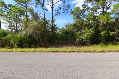 4227 E 24th St, Alva, FL 33920 photo 6