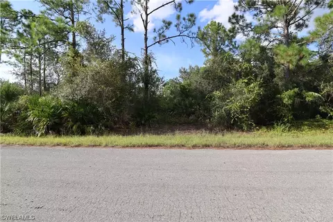 4227 E 24th St, Alva, FL 33920 photo 3