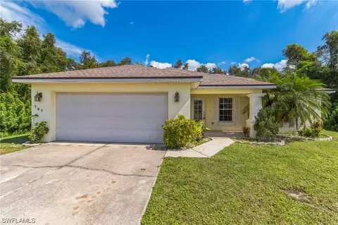 707 Arundel Cir, Fort Myers, FL 33913