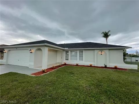 151 SE 4th St, Cape Coral, FL 33990