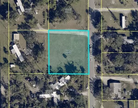 7838 Mcdaniel Dr, North Fort Myers, FL 33917