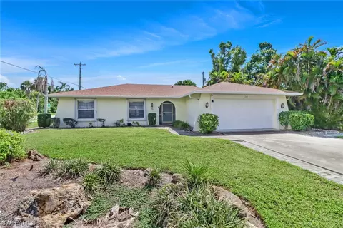 248 SE 45th St, Cape Coral, FL 33904