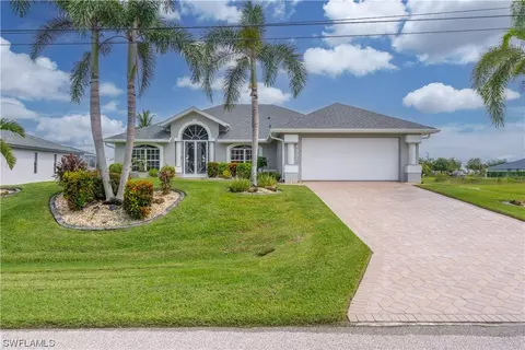 1901 SW 17th Pl, Cape Coral, FL 33991