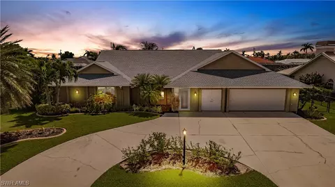 2274 SE 27th St, Cape Coral, FL 33904