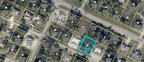 4648-4650 24th St SW, Lehigh Acres, FL 33973