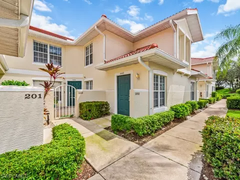 4970 Deerfield Way #F-202, Naples, FL 34110