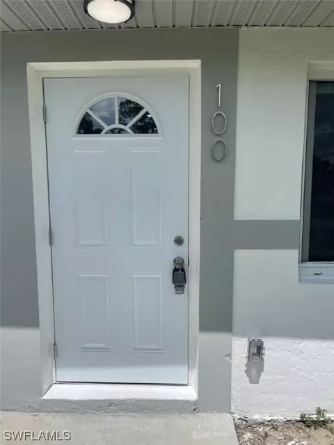 100102 Gilbert Ave S, Lehigh Acres, FL 33973