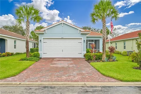 2107 Summersweet Dr, Alva, FL 33920