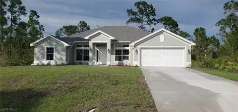1033 Albion St, Lehigh Acres, FL 33974