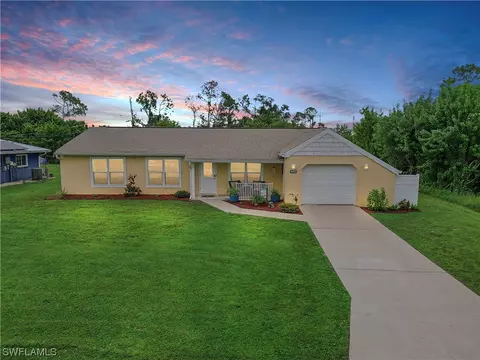 947 Linnaen Ter NW, Port Charlotte, FL 33948