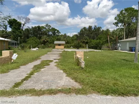 13924 Matanzas Dr, Fort Myers, FL 33905