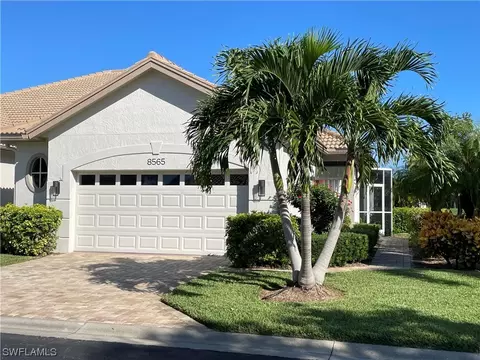 8565 Fairway Bend Dr, Fort Myers, FL 33967