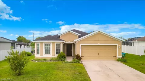 1823 SW 16th Ter, Cape Coral, FL 33991