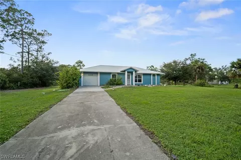2005 Hamilton Ave, Alva, FL 33920