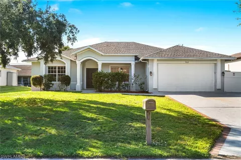 9108 Cypress Dr N, Fort Myers, FL 33967