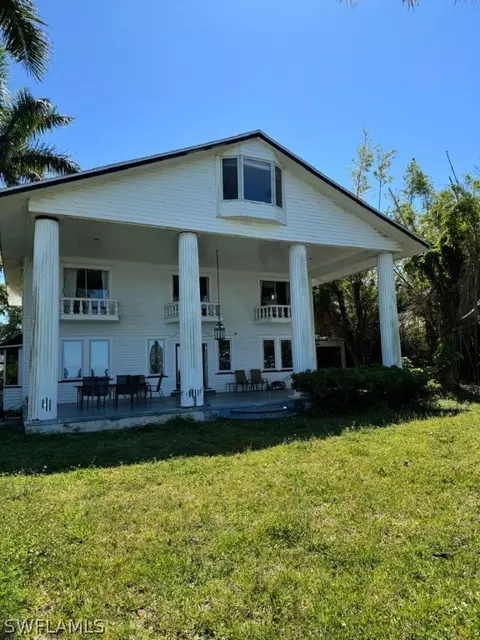 1212 Poinciana Ave, Fort Myers, FL 33901