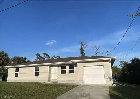 125 Deleon Dr, Port Charlotte, FL 33980