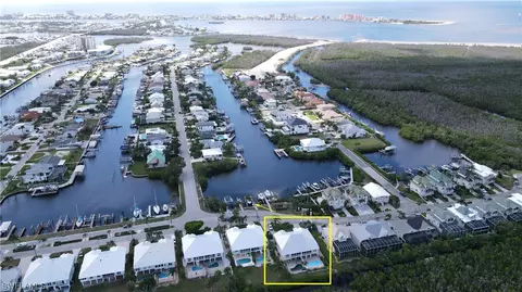 12178 Siesta Dr, Fort Myers Beach, FL 33931