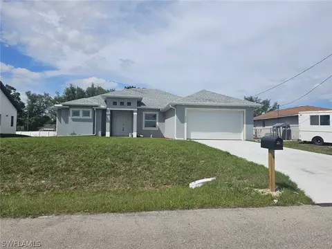 3006 15th St SW, Lehigh Acres, FL 33976