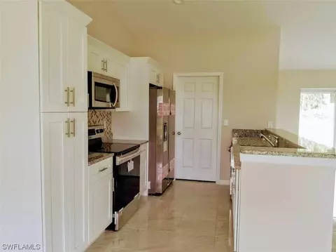 6534 Forest Cir, Labelle, FL 33935 photo 6