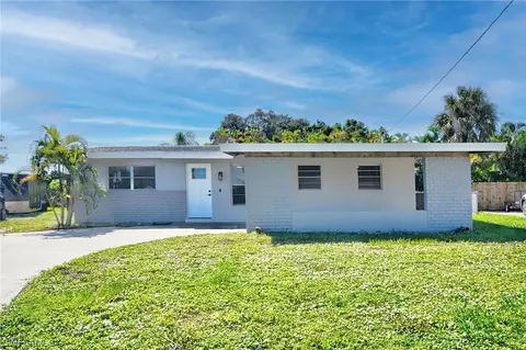4630 Meridian Cir, North Fort Myers, FL 33903