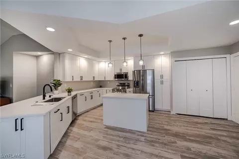 17753 Indian Island Ct, Fort Myers, FL 33908