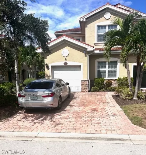 8551 Oakshade Cir #201, Fort Myers, FL 33919