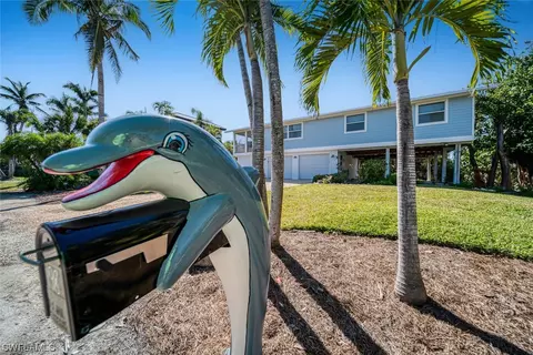 198 Southwinds Dr, Sanibel, FL 33957