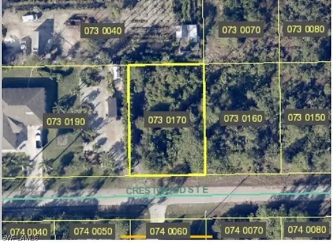 1117 Crestwood St E, Lehigh Acres, FL 33974