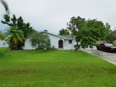 1305 SW 14th Ter, Cape Coral, FL 33991