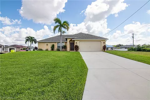127 NW 13th Pl, Cape Coral, FL 33993