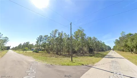 2706 E 14th St, Lehigh Acres, FL 33972