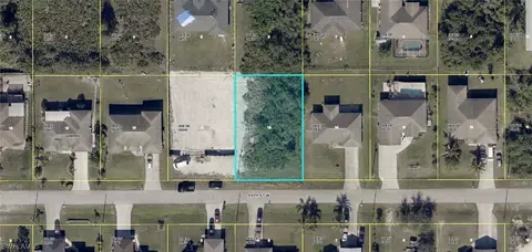 3724 10th St W, Lehigh Acres, FL 33971