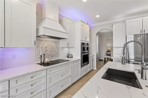 Kitchen - 19894 Beverly Park Rd, Estero, FL 33928 photo 2 of 5