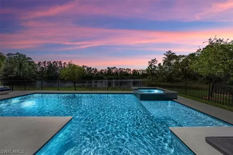 10047 Chesapeake Bay Dr, Fort Myers, FL 33913