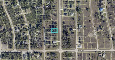 810 Bell Blvd S, Lehigh Acres, FL 33974