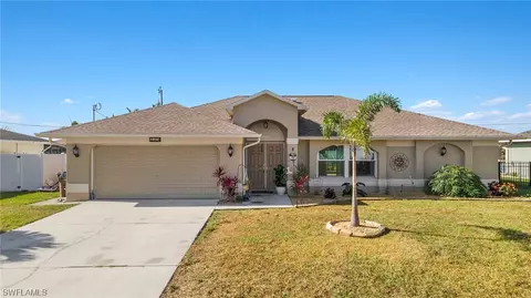 230 SW 33rd Ter, Cape Coral, FL 33914