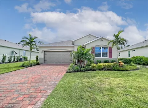 3371 Acapulco Cir, Cape Coral, FL 33909