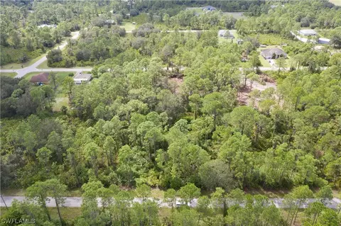 2107 Louis Ave, Alva, FL 33920