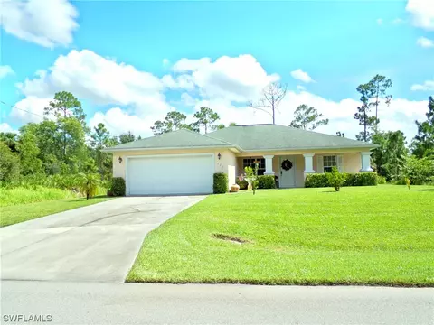 920 Robert Ave, Lehigh Acres, FL 33936
