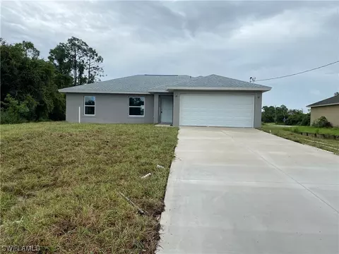 55 Sara Ave S, Lehigh Acres, FL 33976