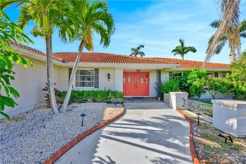 4940 SW 3rd Ave, Cape Coral, FL 33914