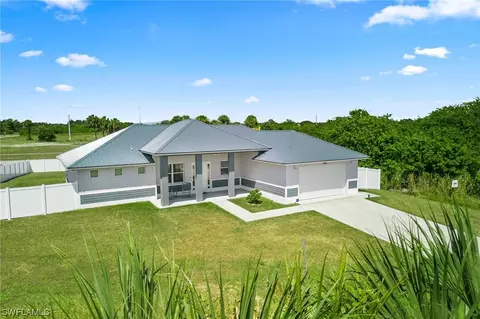 7035 Berwick Cir, Labelle, FL 33935