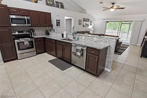 845 Grenada Ave, Lehigh Acres, FL 33974 photo 8