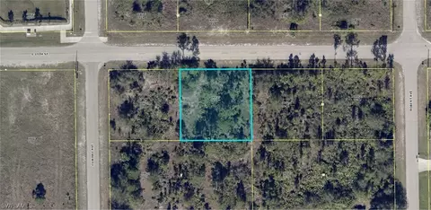 2402 E 10th St, Lehigh Acres, FL 33936