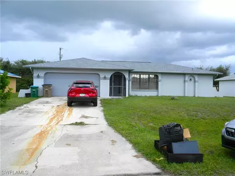 621 SE 10th Pl, Cape Coral, FL 33990