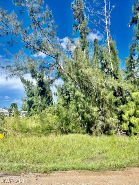 11811 Pompano Ave, Cape Coral, FL 33991
