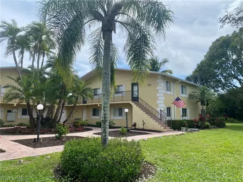 8049 Country Rd #206, Fort Myers, FL 33919