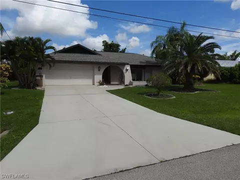 817 El Dorado Pkwy, Cape Coral, FL 33914