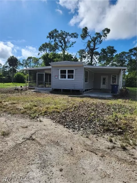 7689 Ebson Dr, North Fort Myers, FL 33917